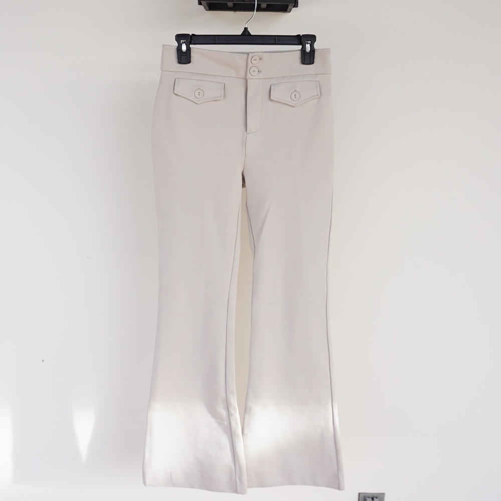 Romeo + Juliet. Size M pants.